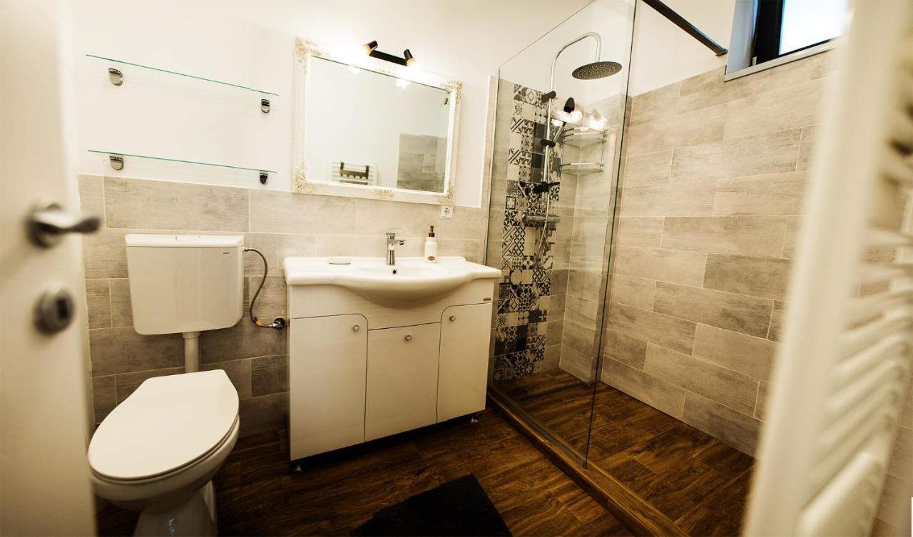 Blajaparthotel ภายนอก รูปภาพ