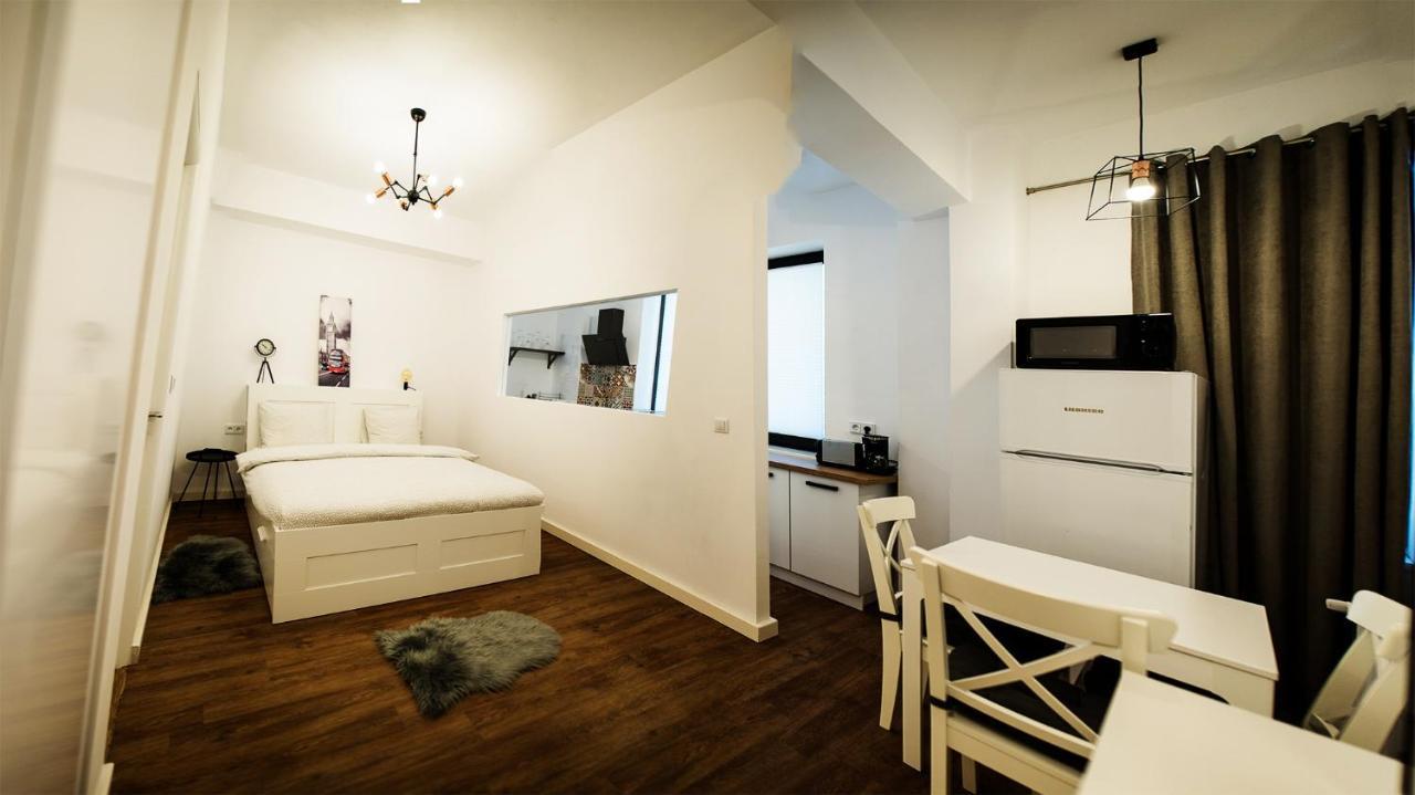 Blajaparthotel ภายนอก รูปภาพ